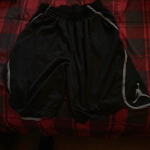 XL  mens Jordan shorts. Drawstring is missing ☹️